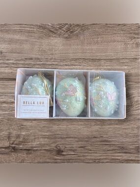 NEW Bella Lux Mint Green Butterfly Pearl Set of 3 Decorative Eggs Spring Easter